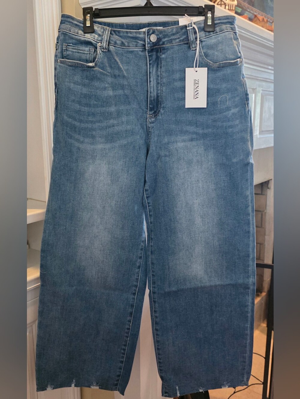 Zenana Outfitters Wide Leg Denim Jeans in Medium Blue